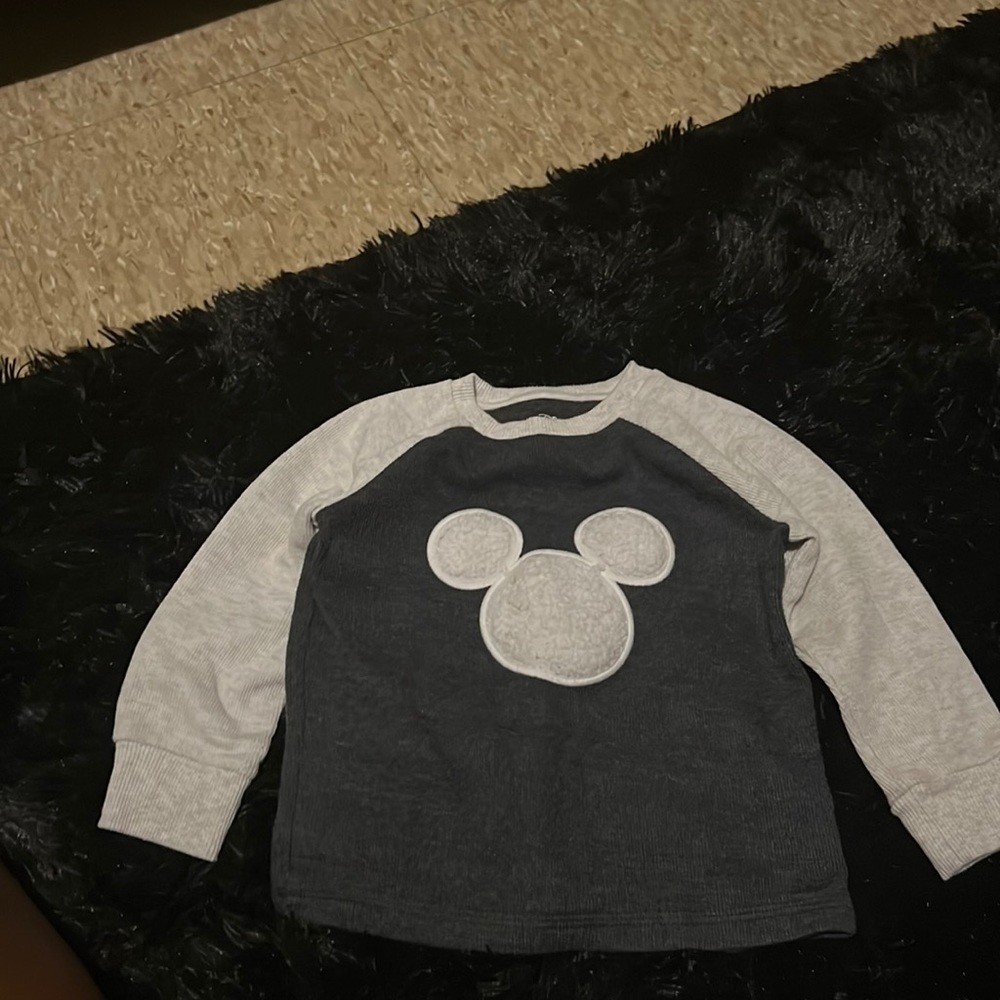 Mickey top